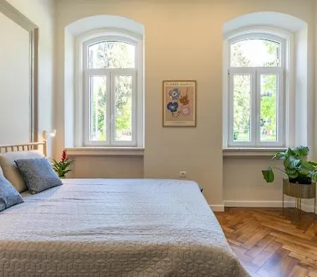 Polai Park Apartment