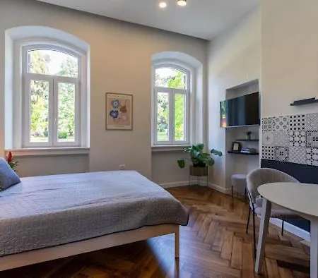Polai Park Apartment *